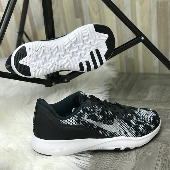 wmns nike flex trainer